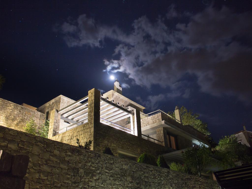 Elafivolia Arachova Suites Екстериор снимка