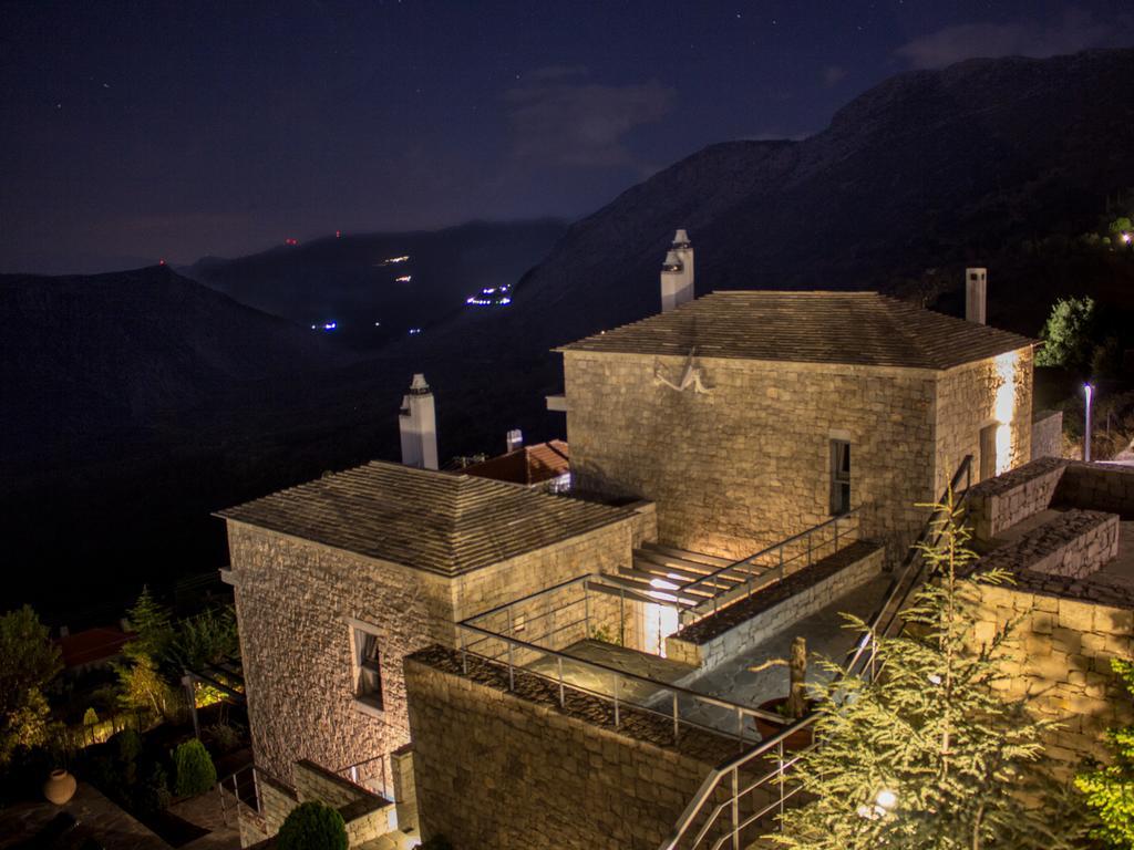 Elafivolia Arachova Suites Екстериор снимка