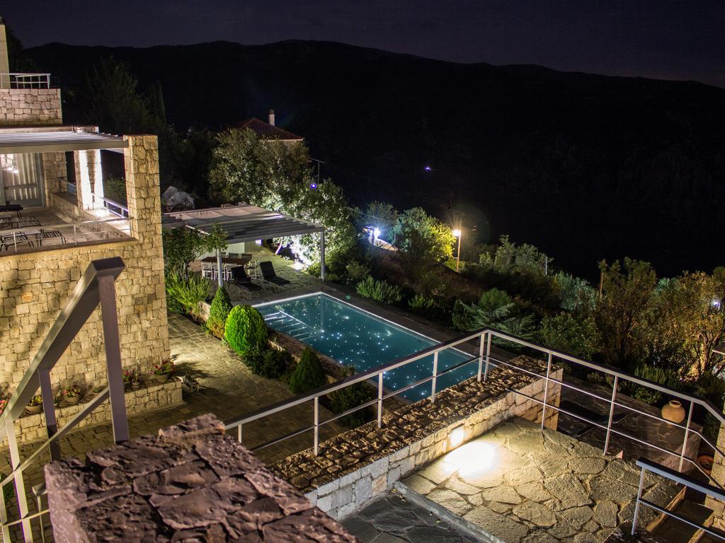 Elafivolia Arachova Suites Екстериор снимка