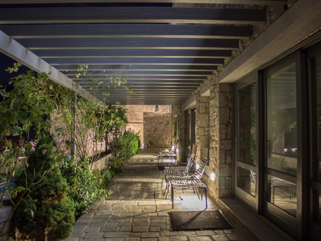 Elafivolia Arachova Suites Екстериор снимка