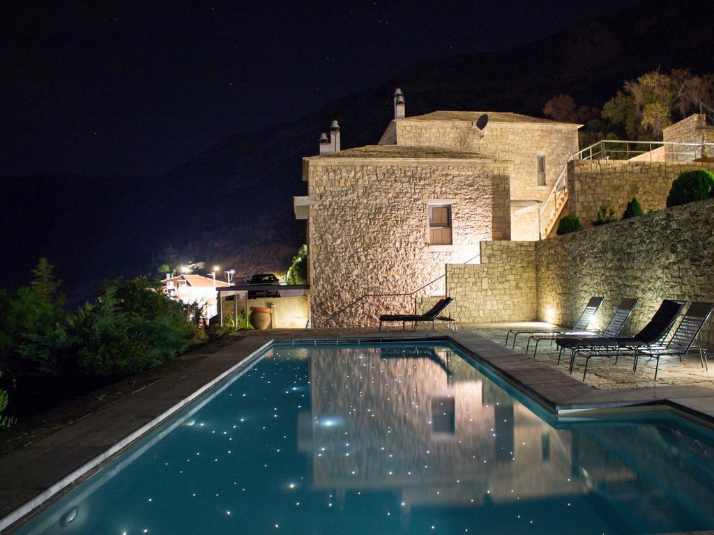 Elafivolia Arachova Suites Екстериор снимка