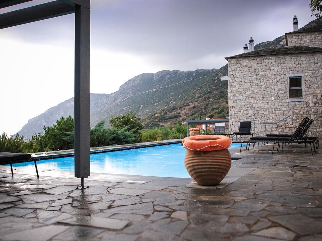 Elafivolia Arachova Suites Екстериор снимка