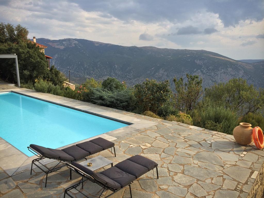 Elafivolia Arachova Suites Екстериор снимка