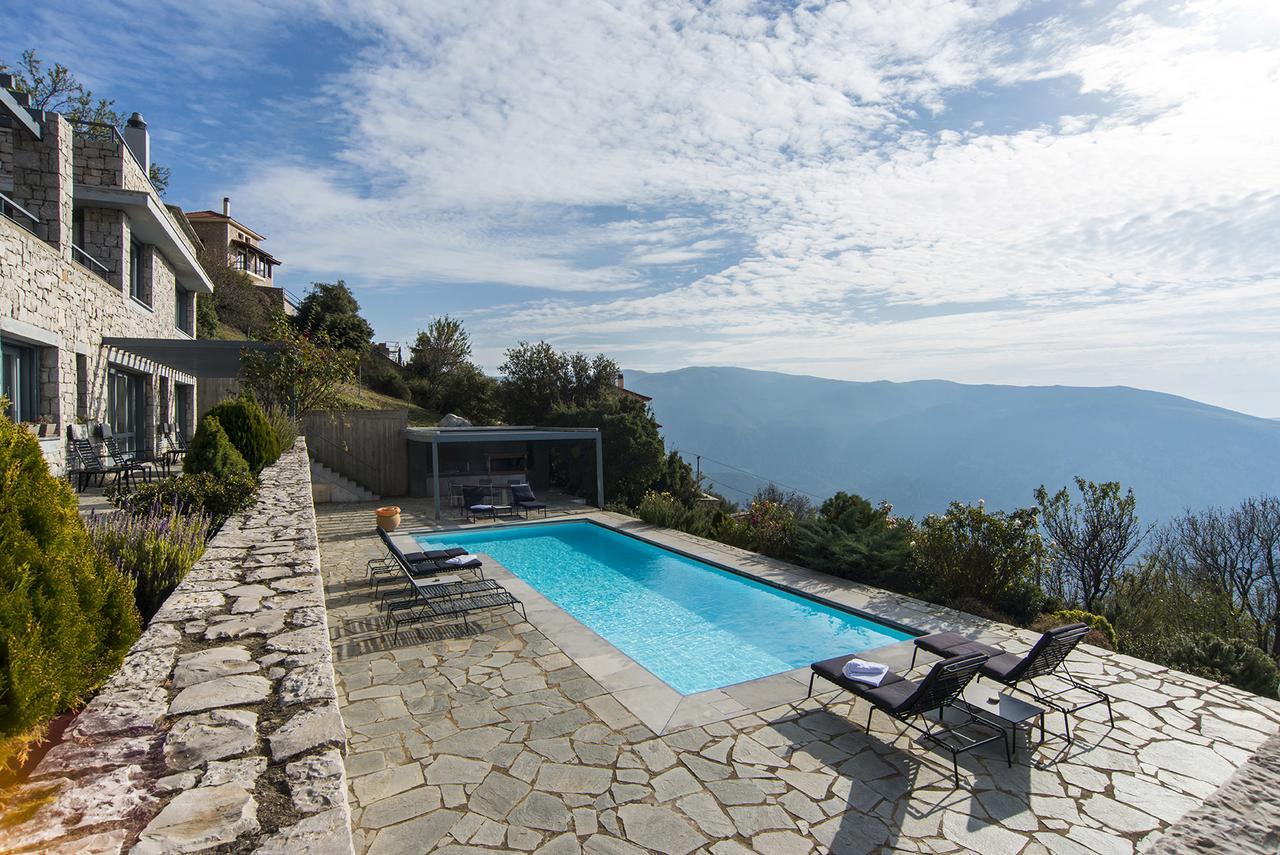 Elafivolia Arachova Suites Екстериор снимка